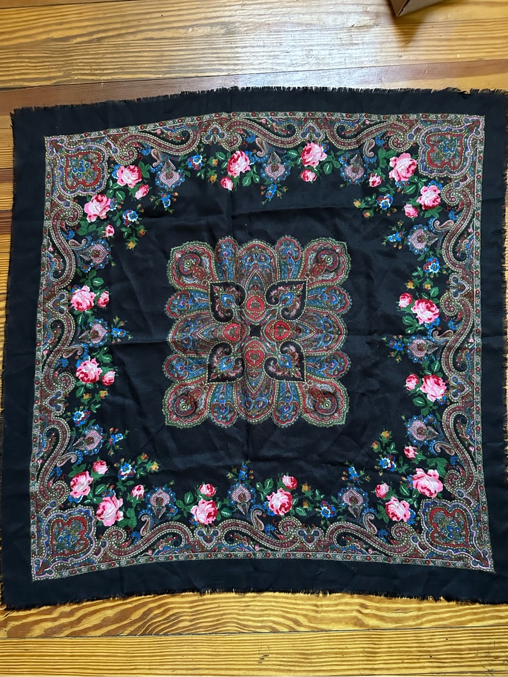 ✨5/$25 Vintage Scarf Square Floral
